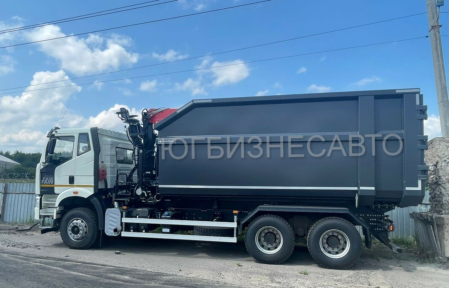 Ломовоз Faw CA3250 c манипулятором VM10L74M